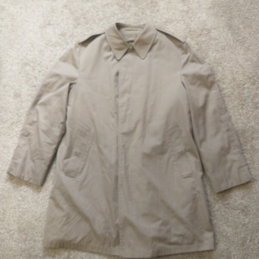 London Fog 44 Long Beige Single Breasted Men's Trench Coat w/ Removable Lining